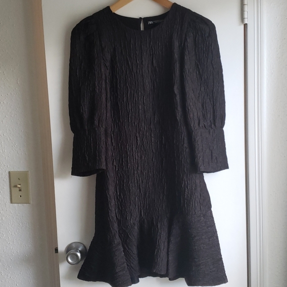 Zara textured flounce ruffle hem mini dress - Picture 3 of 6
